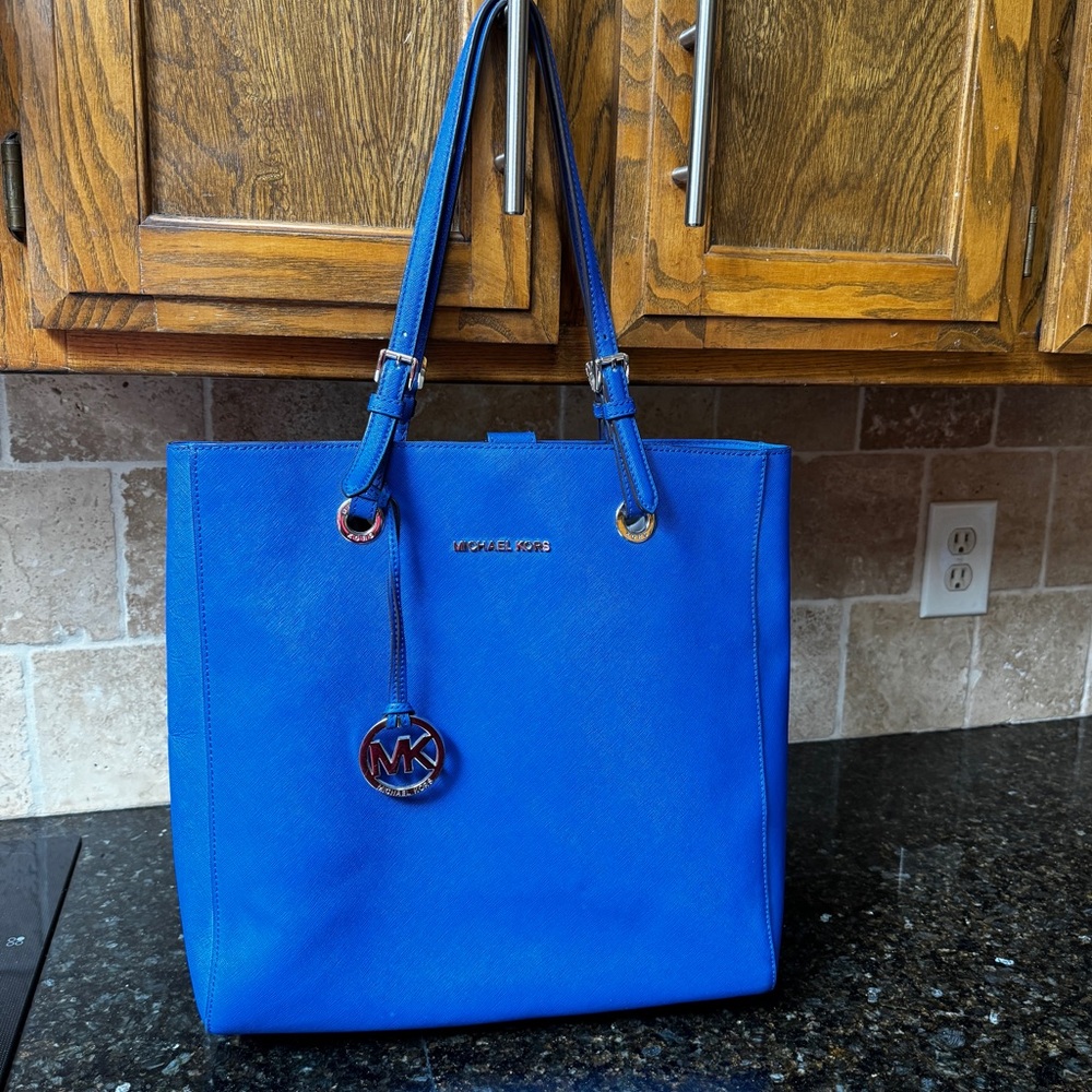 Michael Kors Jet Set North South Travel Tote in Electric Cobalt Blue